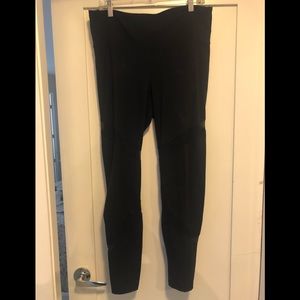 High waisted Black Leggings with mesh details